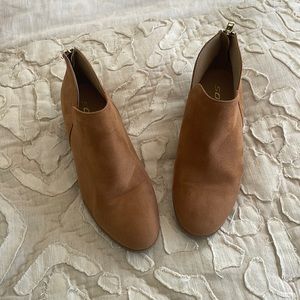 Cognac suede booties